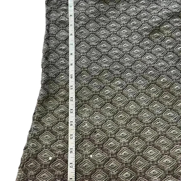 Buckle Women’s size medium lace grey tank top. - Picture 6 of 8